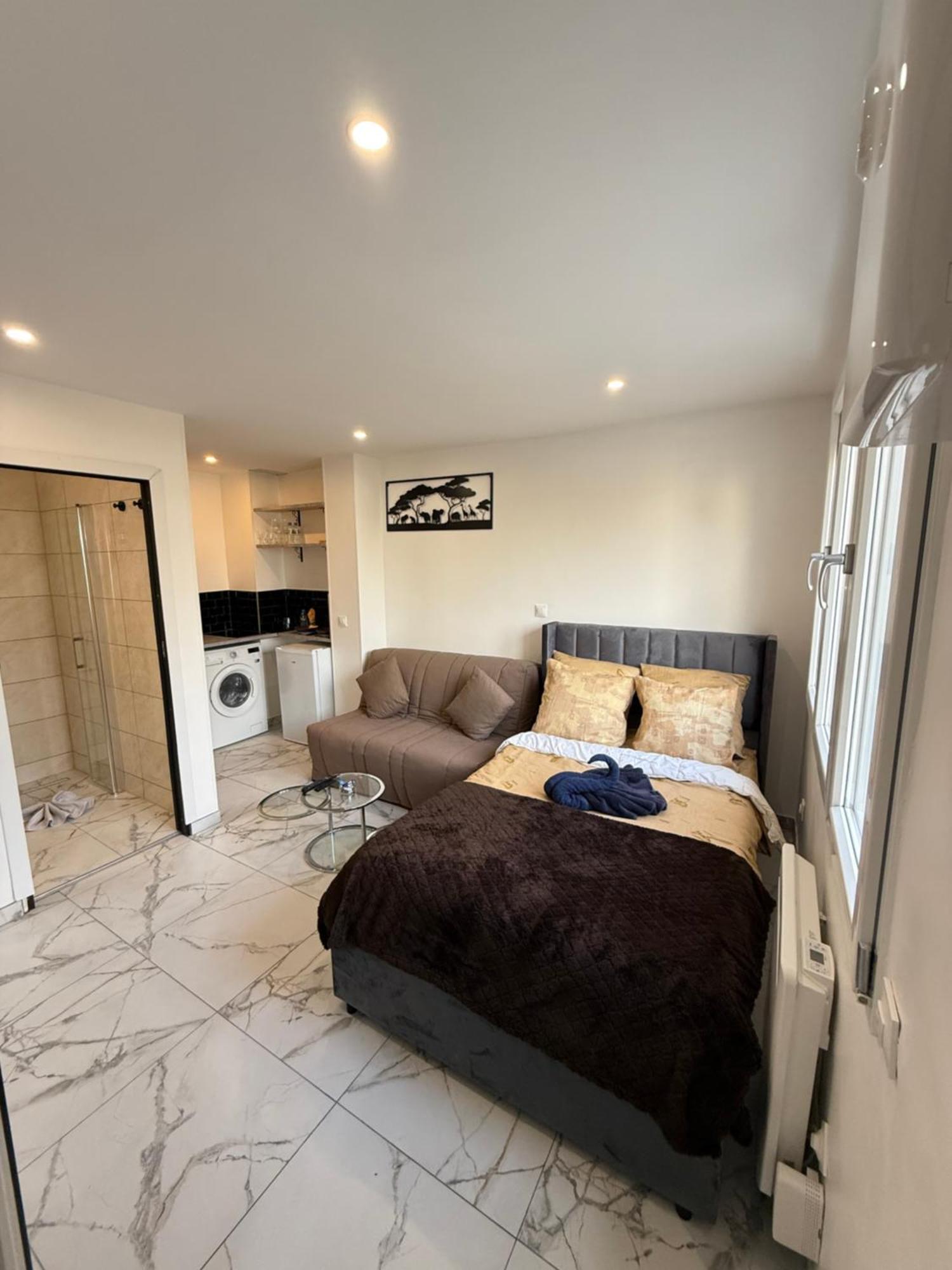 Charmante Proche Paris Apartment *
